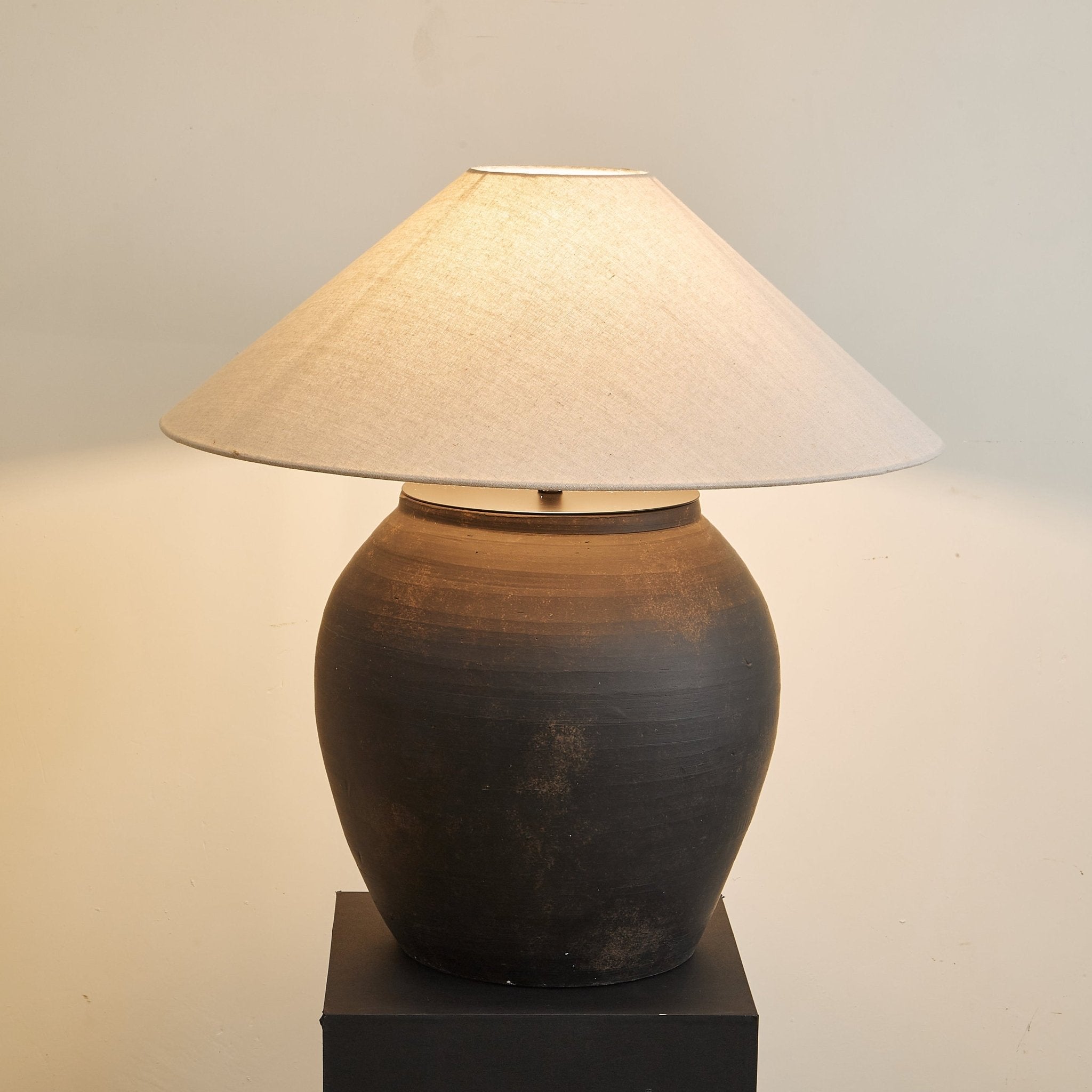 Bonfis Table Lamp