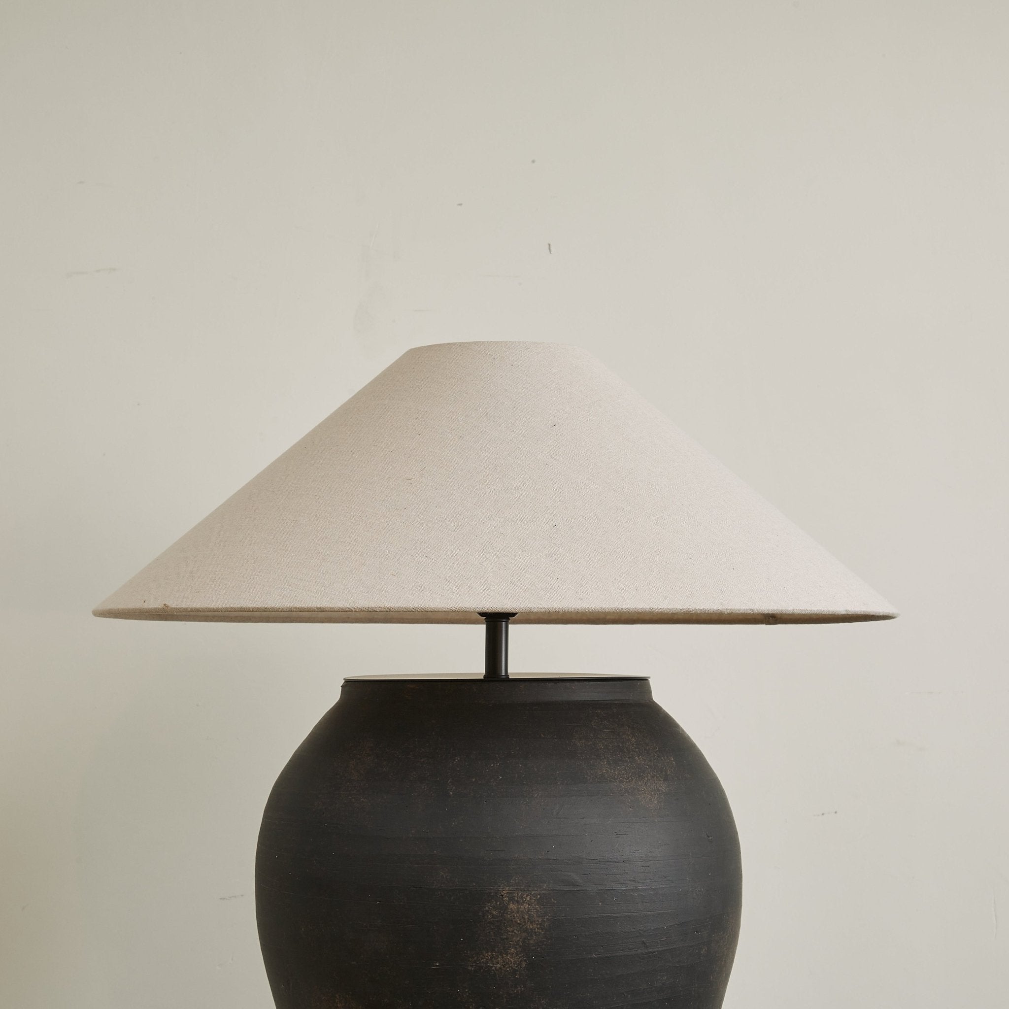 Bonfis Table Lamp