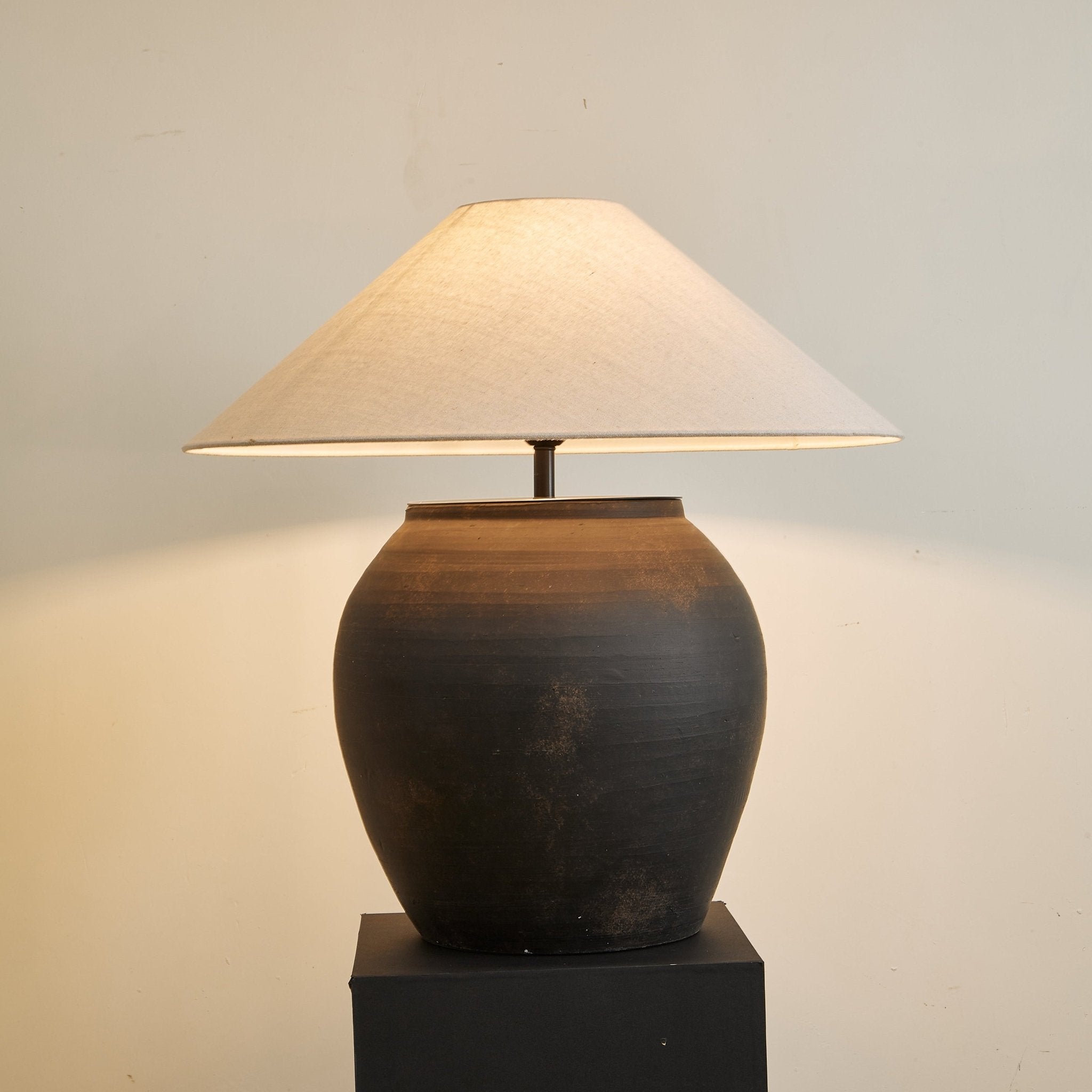 Bonfis Table Lamp