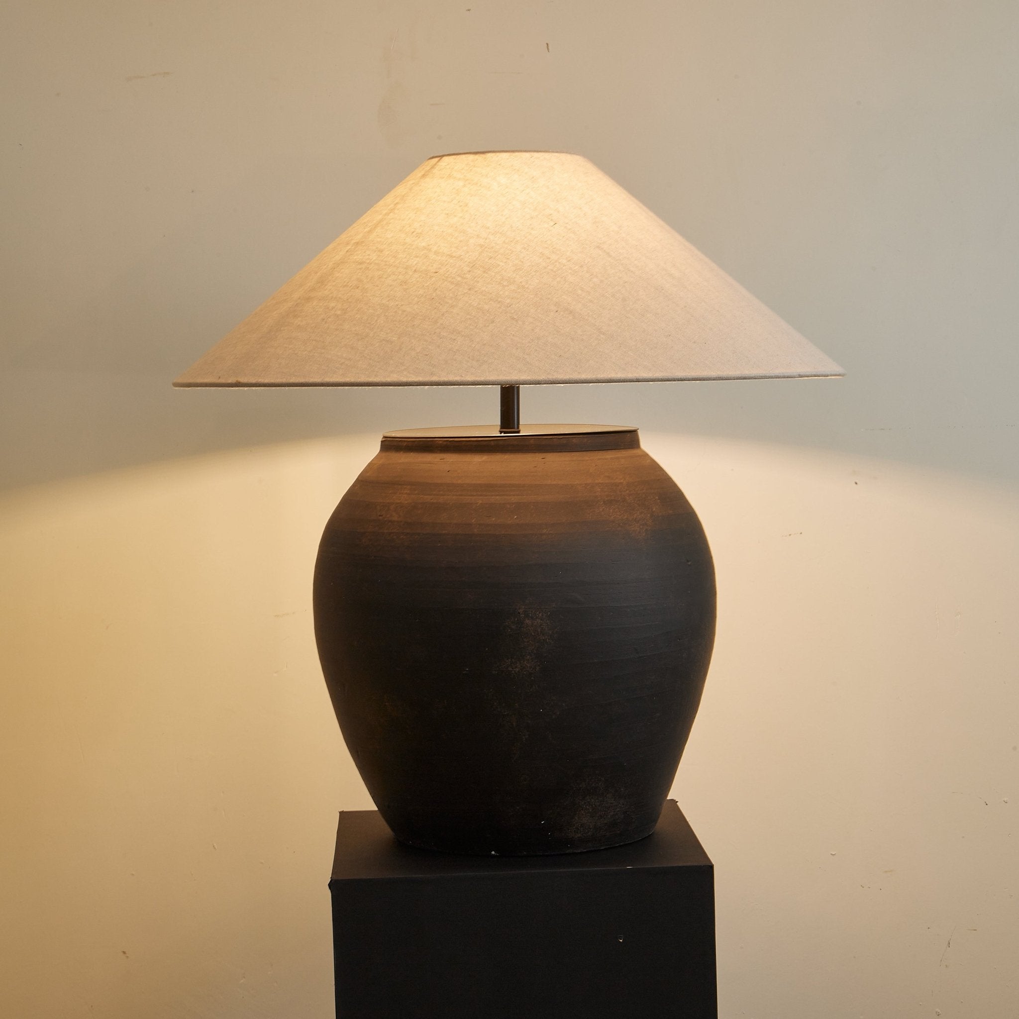 Bonfis Table Lamp