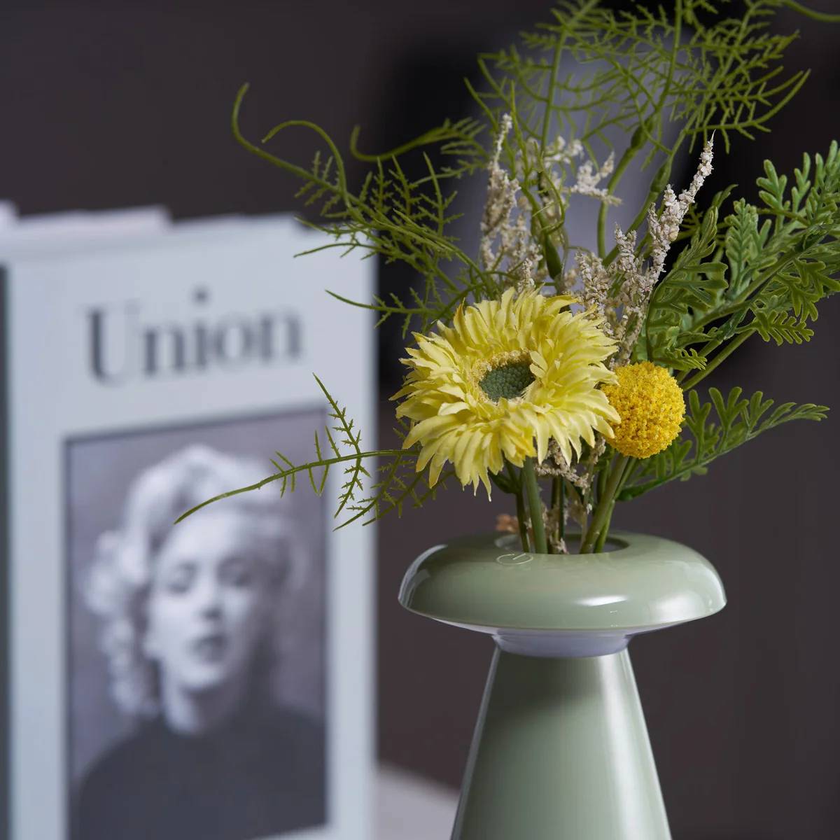 Nelisco Table Lamp