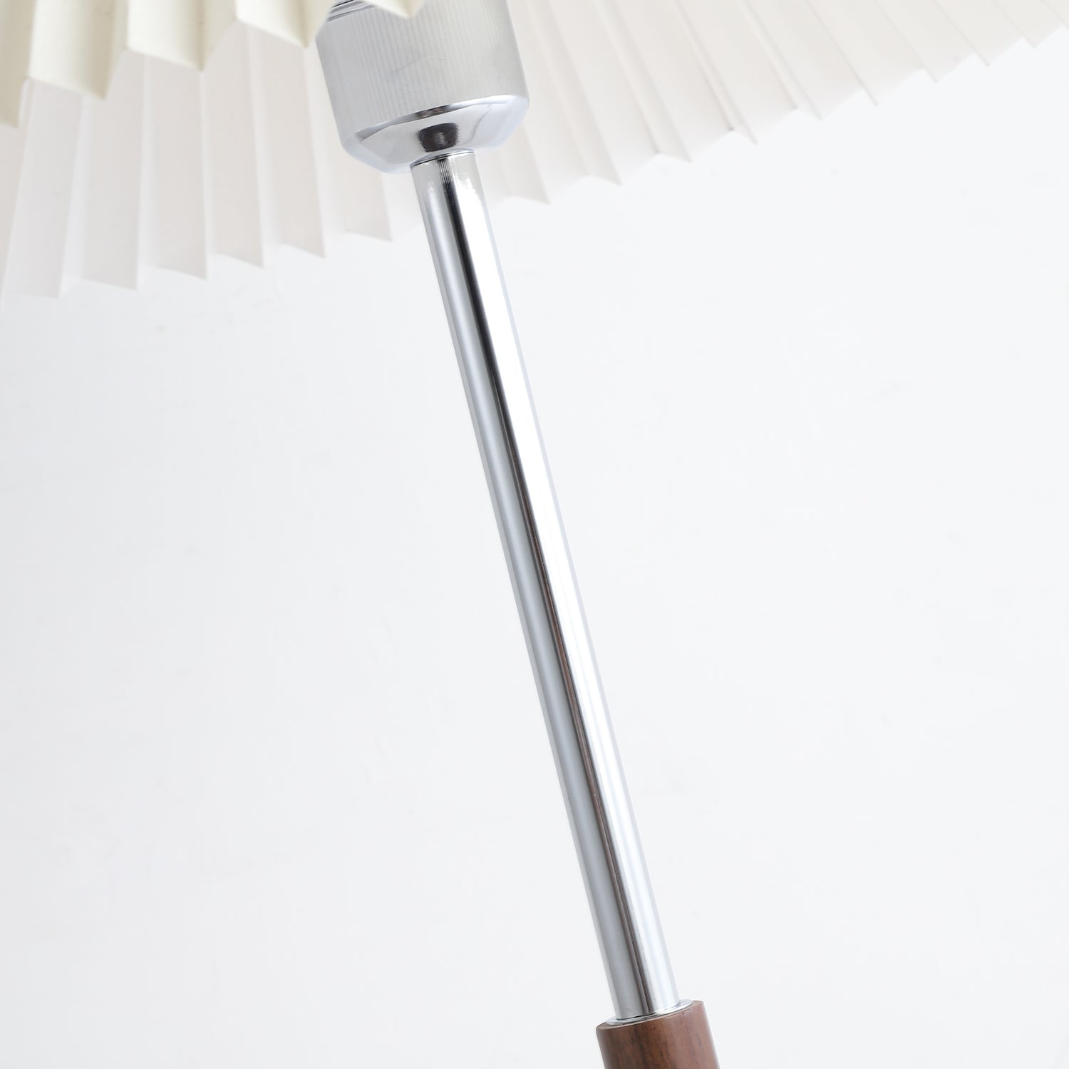 Noomas Table Lamp