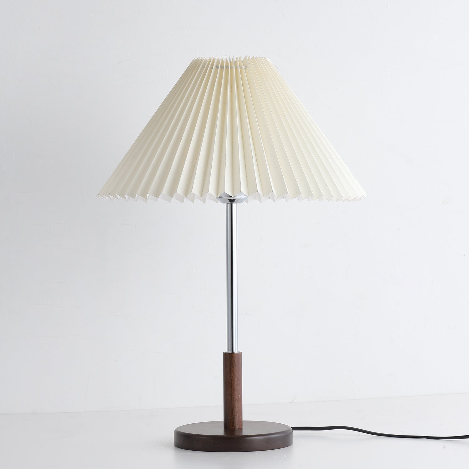 Noomas Table Lamp