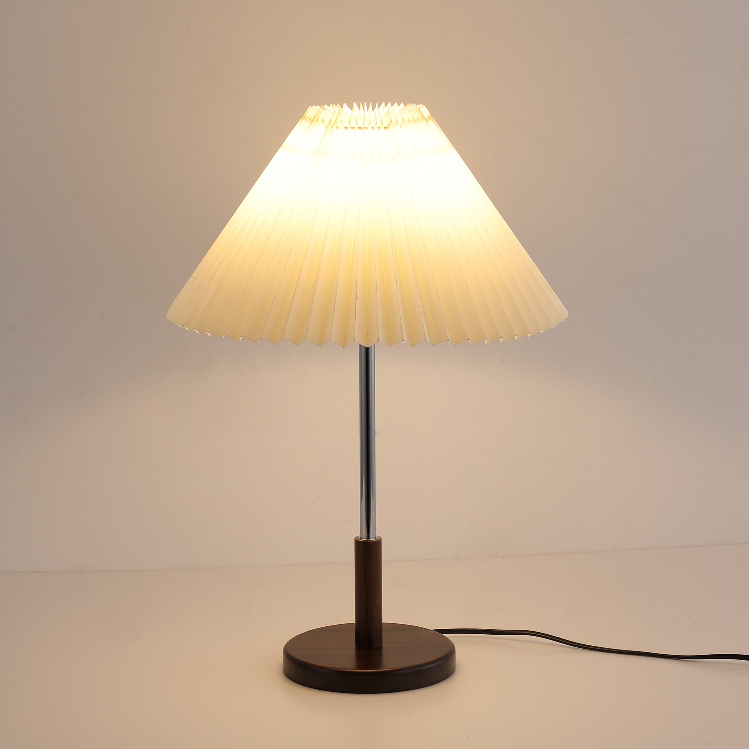 Noomas Table Lamp