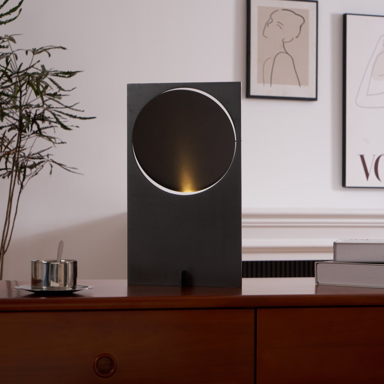 Tamiro Rotatable Table Lamp