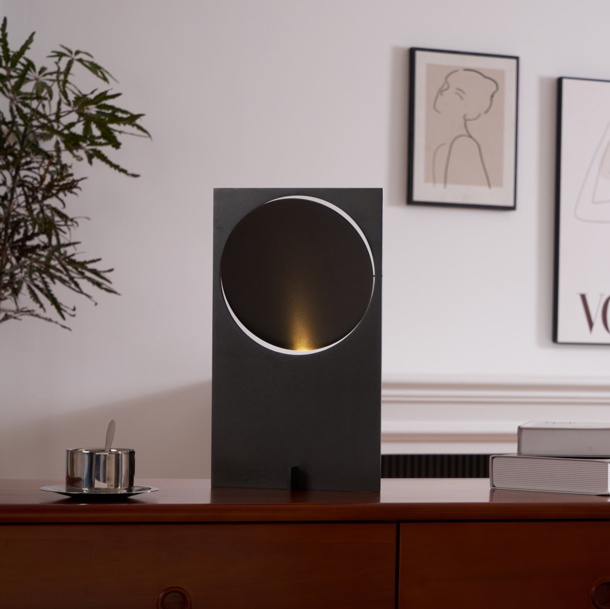 Tamiro Rotatable Table Lamp