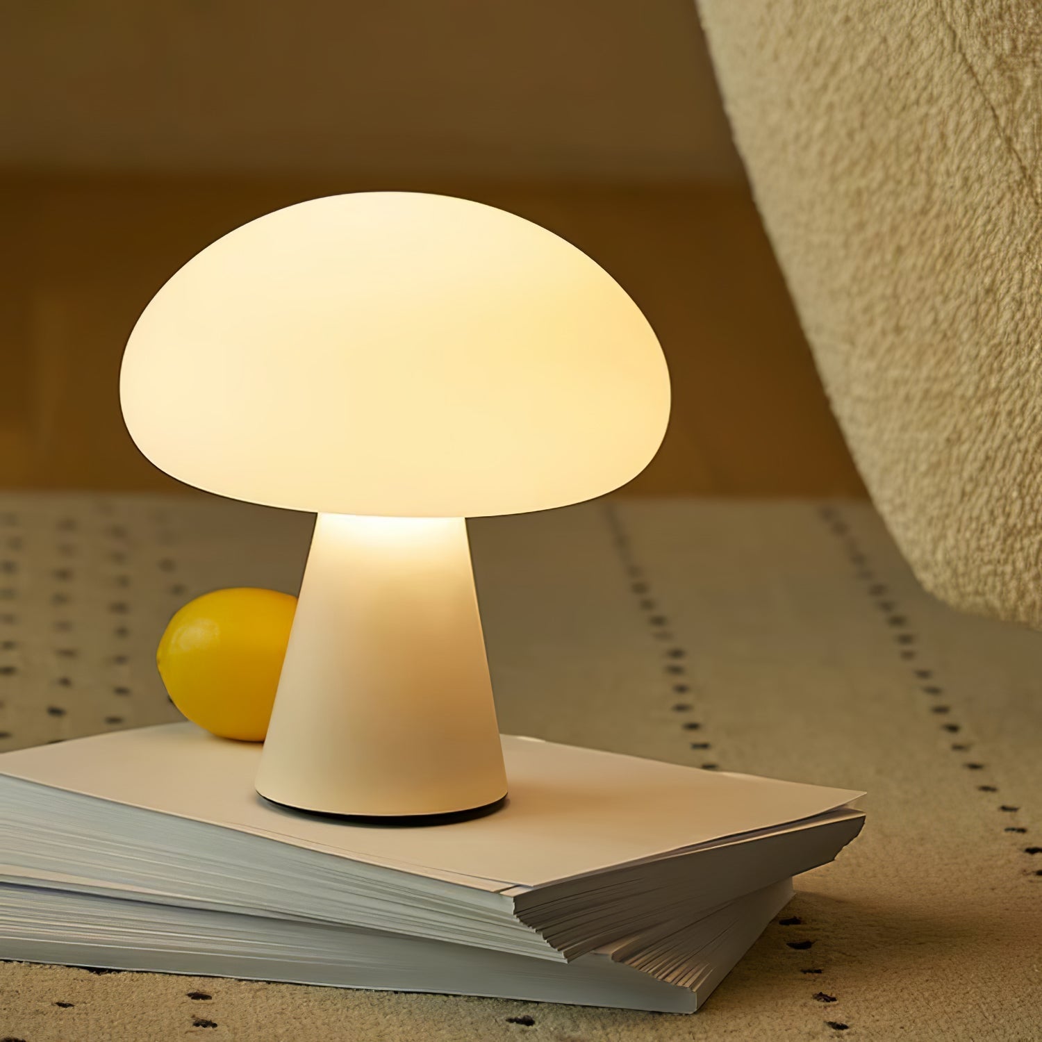 Vesano Table Lamp