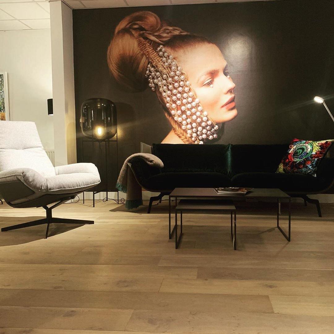 Trevalo Floor Lamp