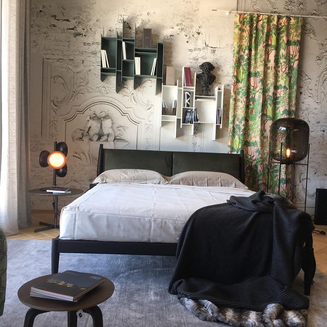 Trevalo Floor Lamp