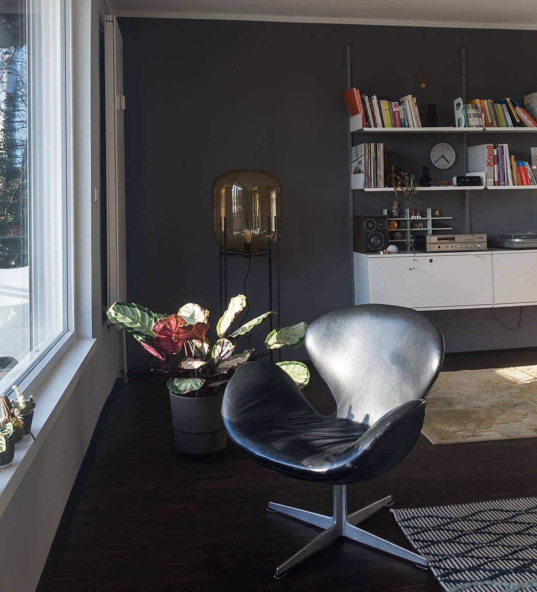Trevalo Floor Lamp