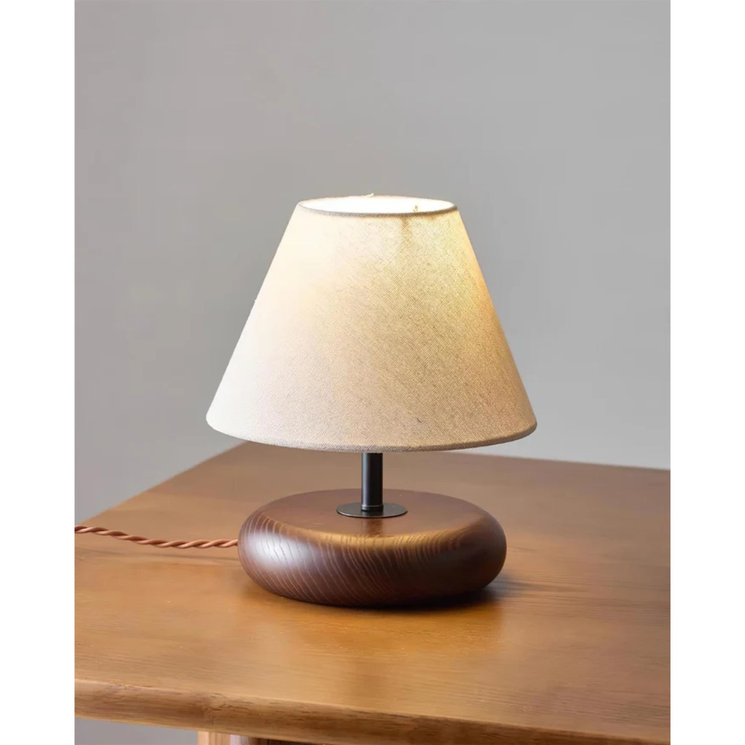Omelvi Table Lamp