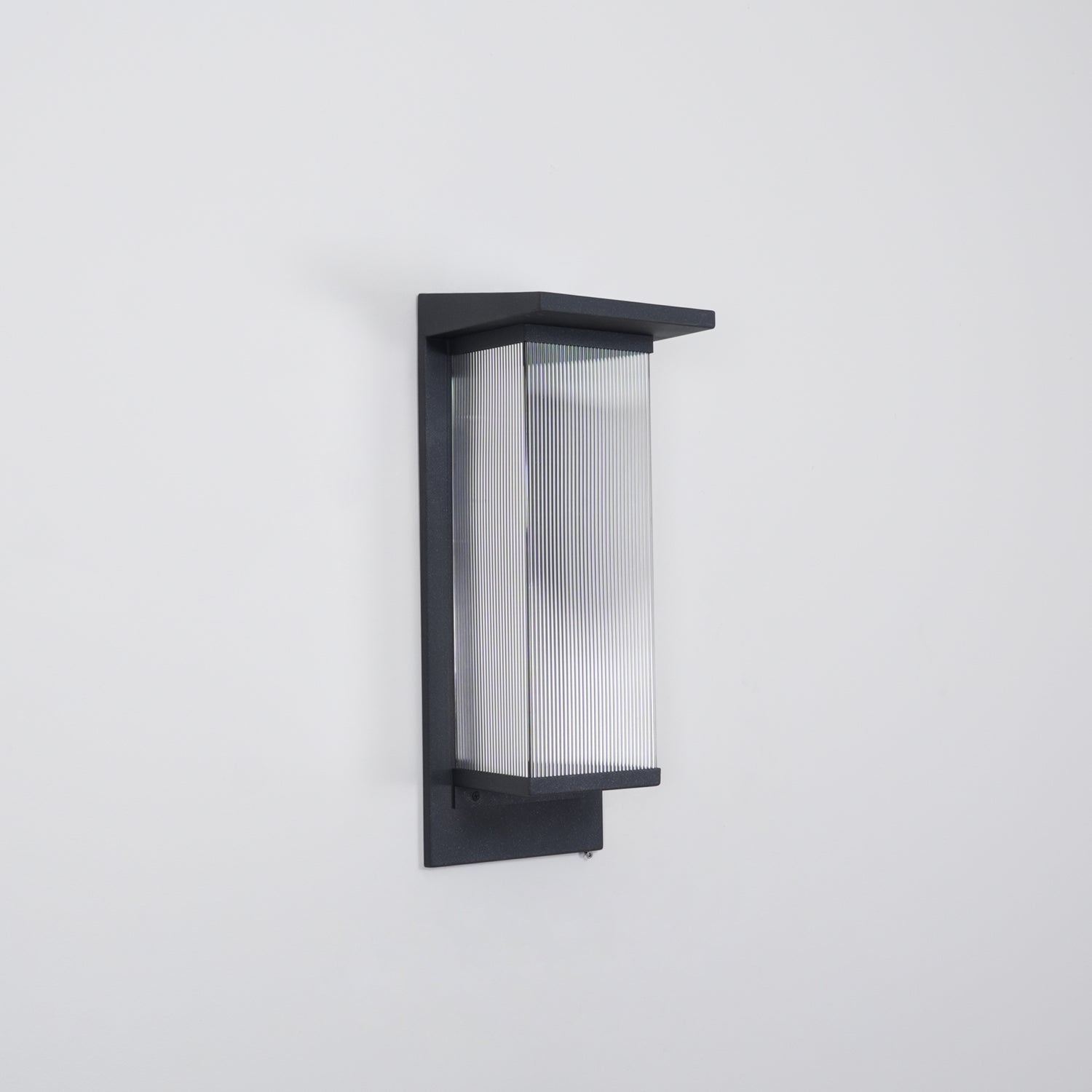 Eloran Outdoor Wall Light