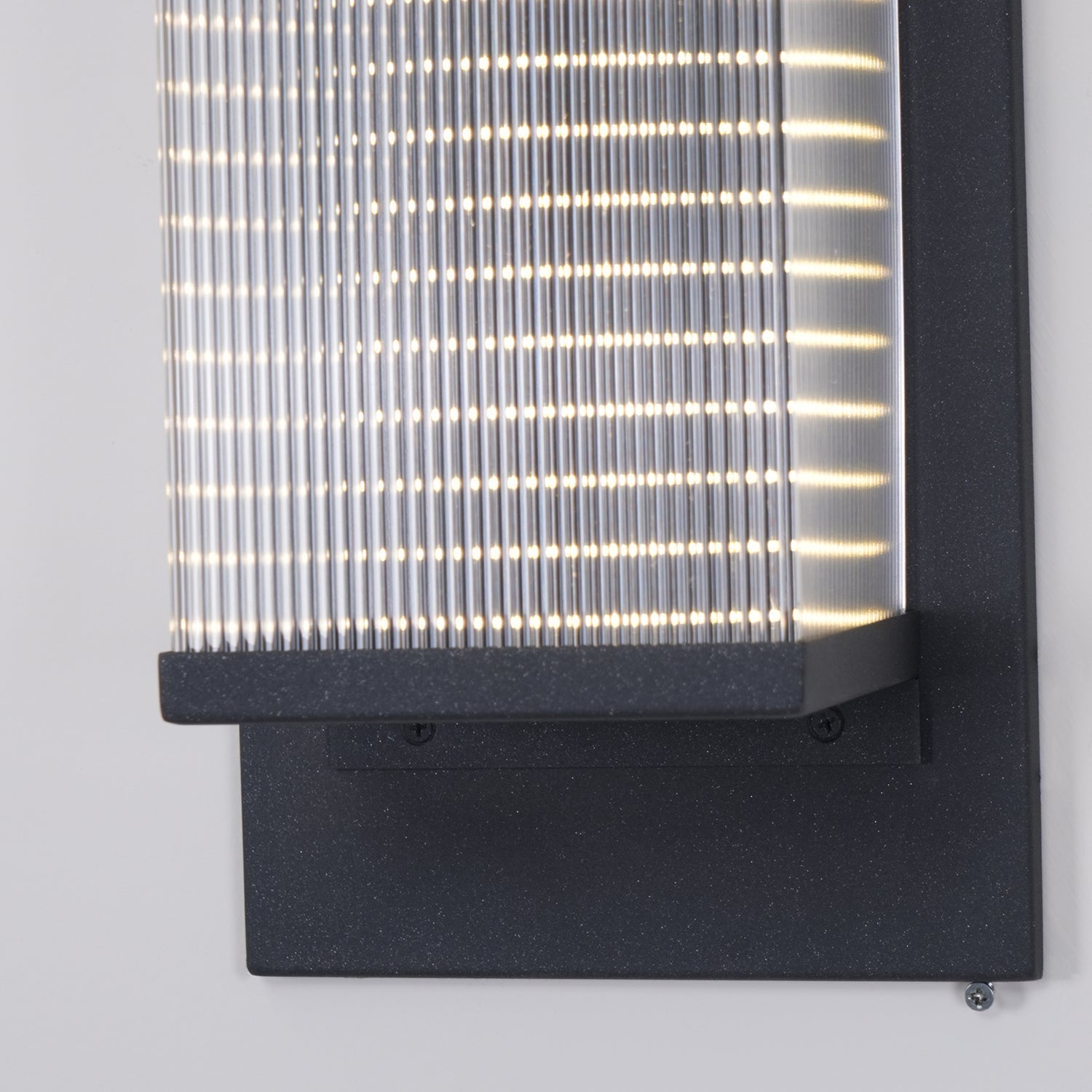Eloran Outdoor Wall Light