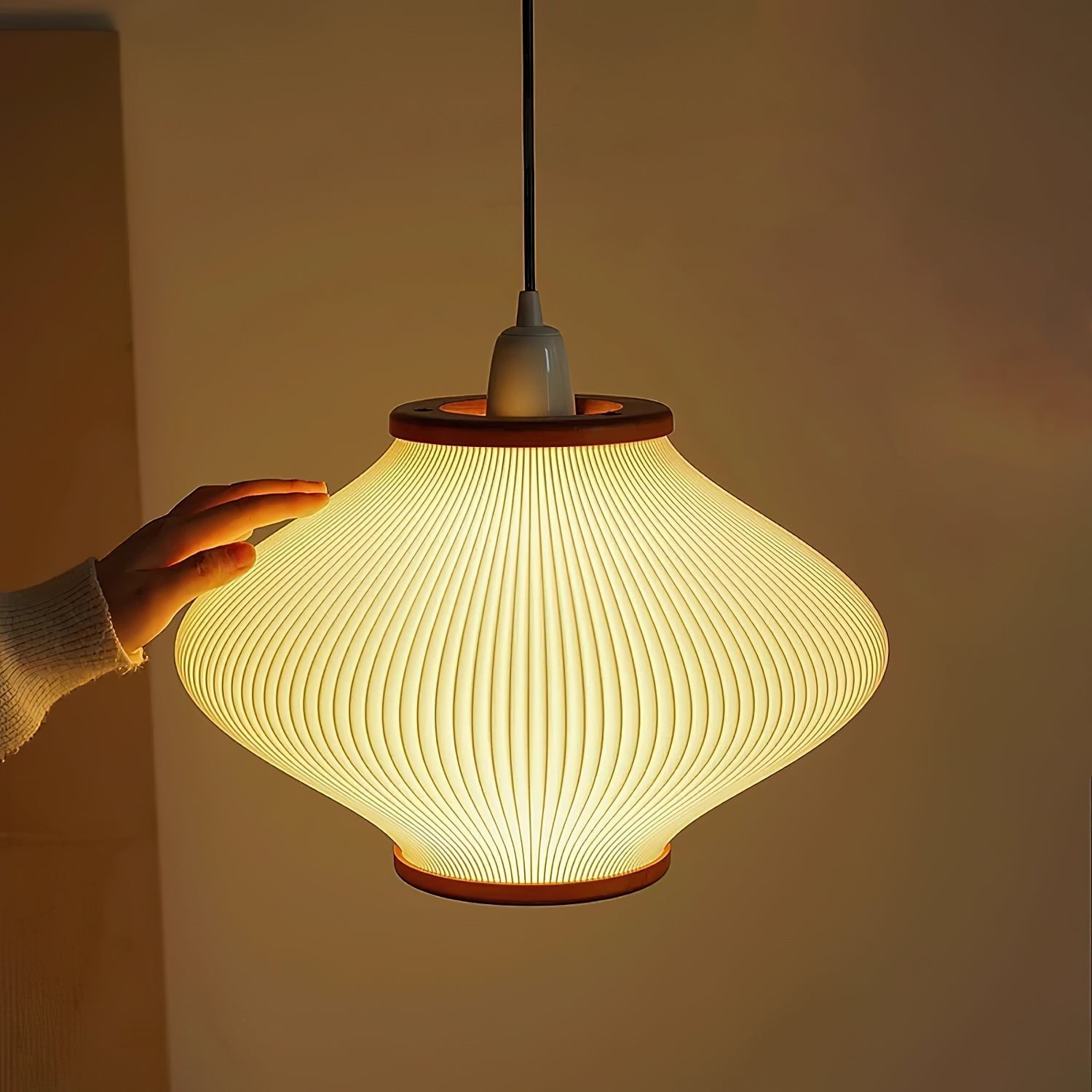 Heilyzan Japandi Style Pendant Light