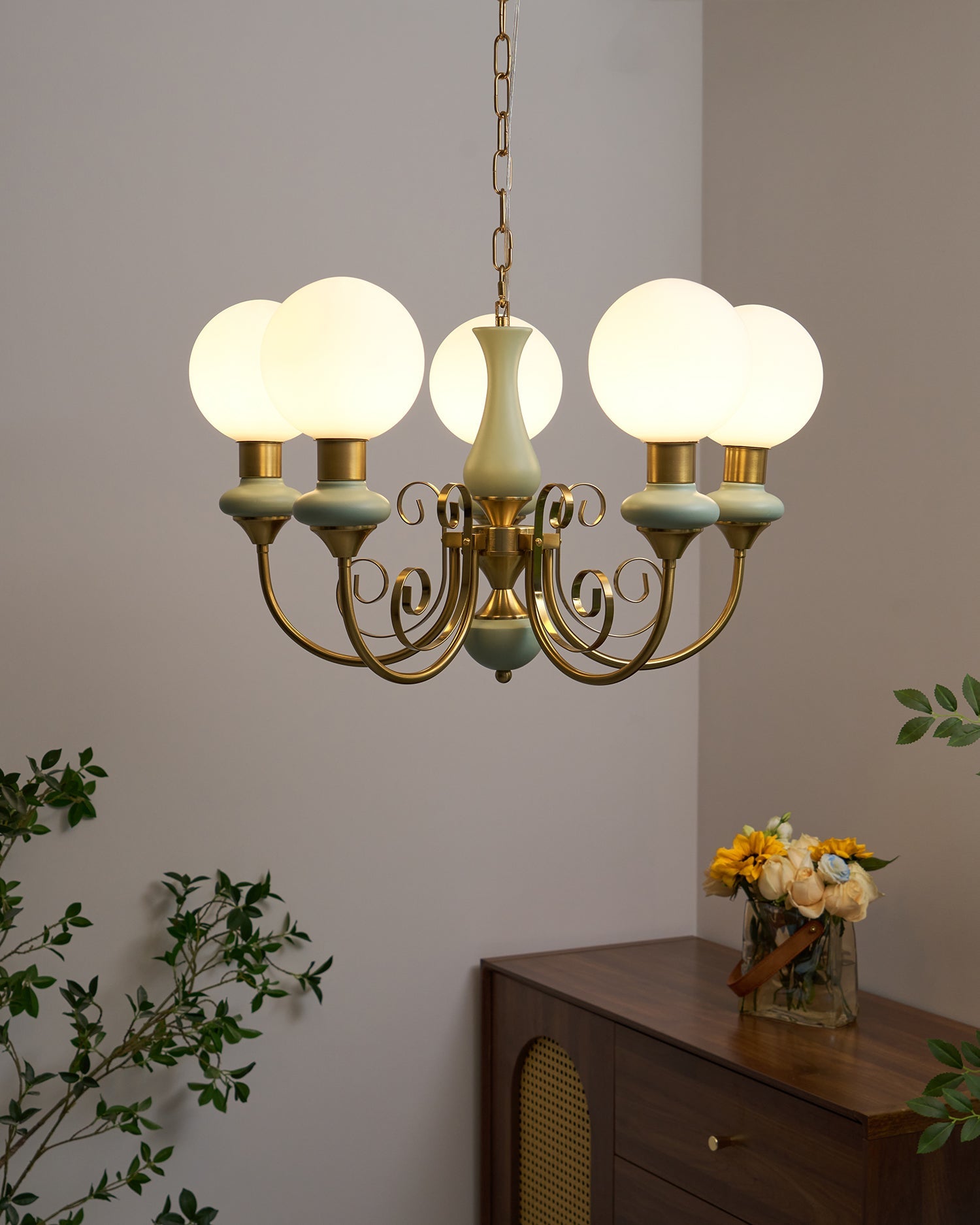 Torarer Globe Chandelier