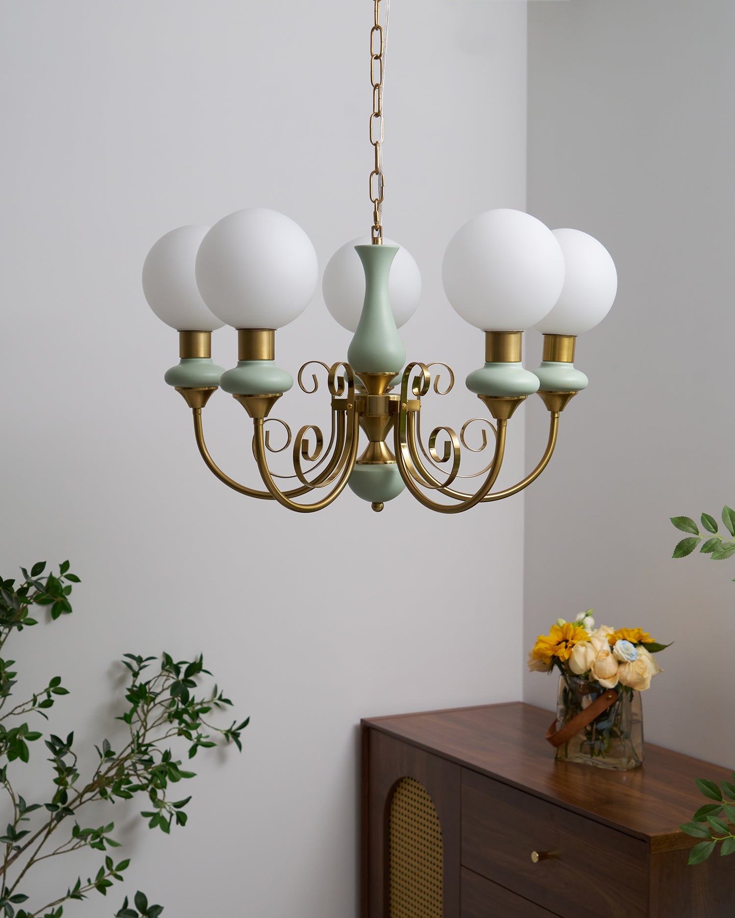 Torarer Globe Chandelier