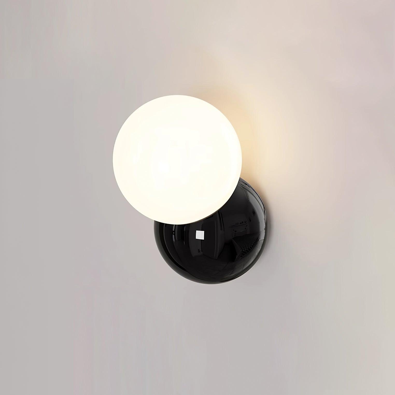 Zorlen Wall Light