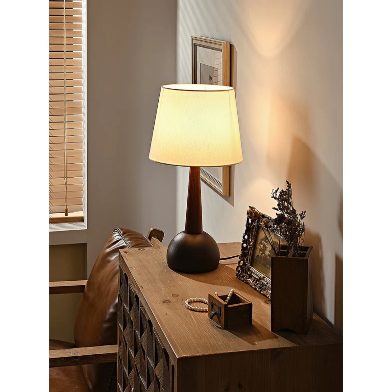 Oliwes Table Lamp