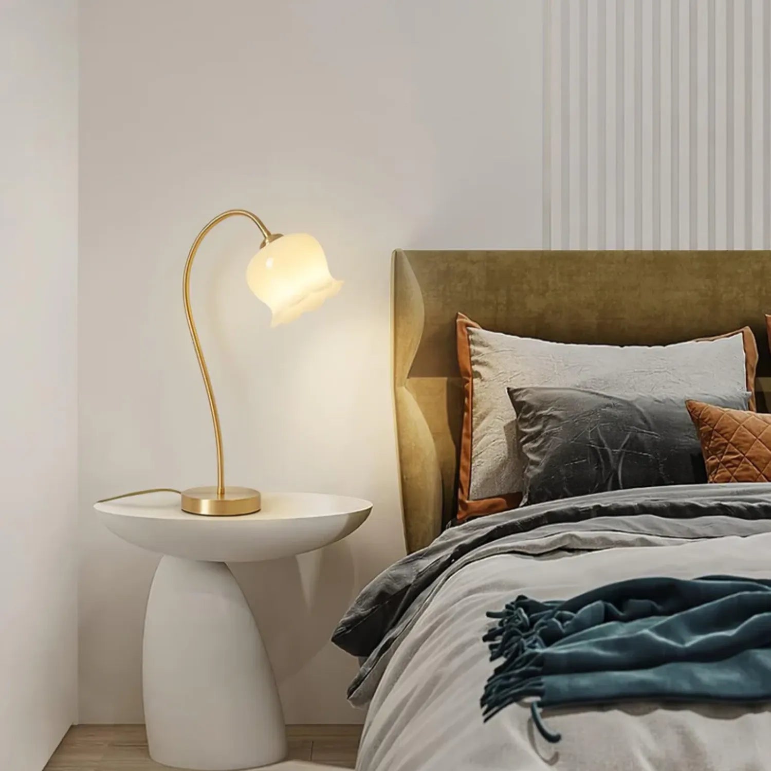 Meltoze Flower Table Lamp