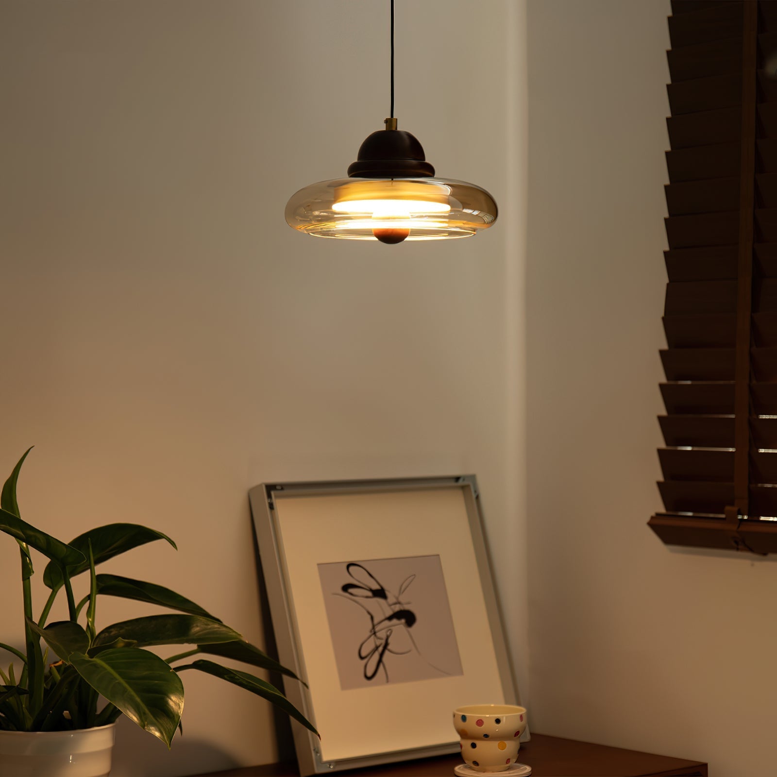 Lerozim Pendant Light