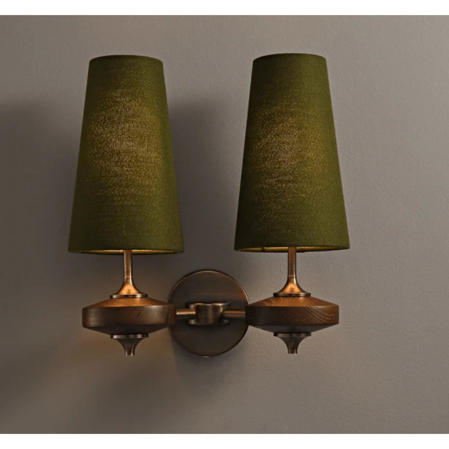 Orimas Wall Light