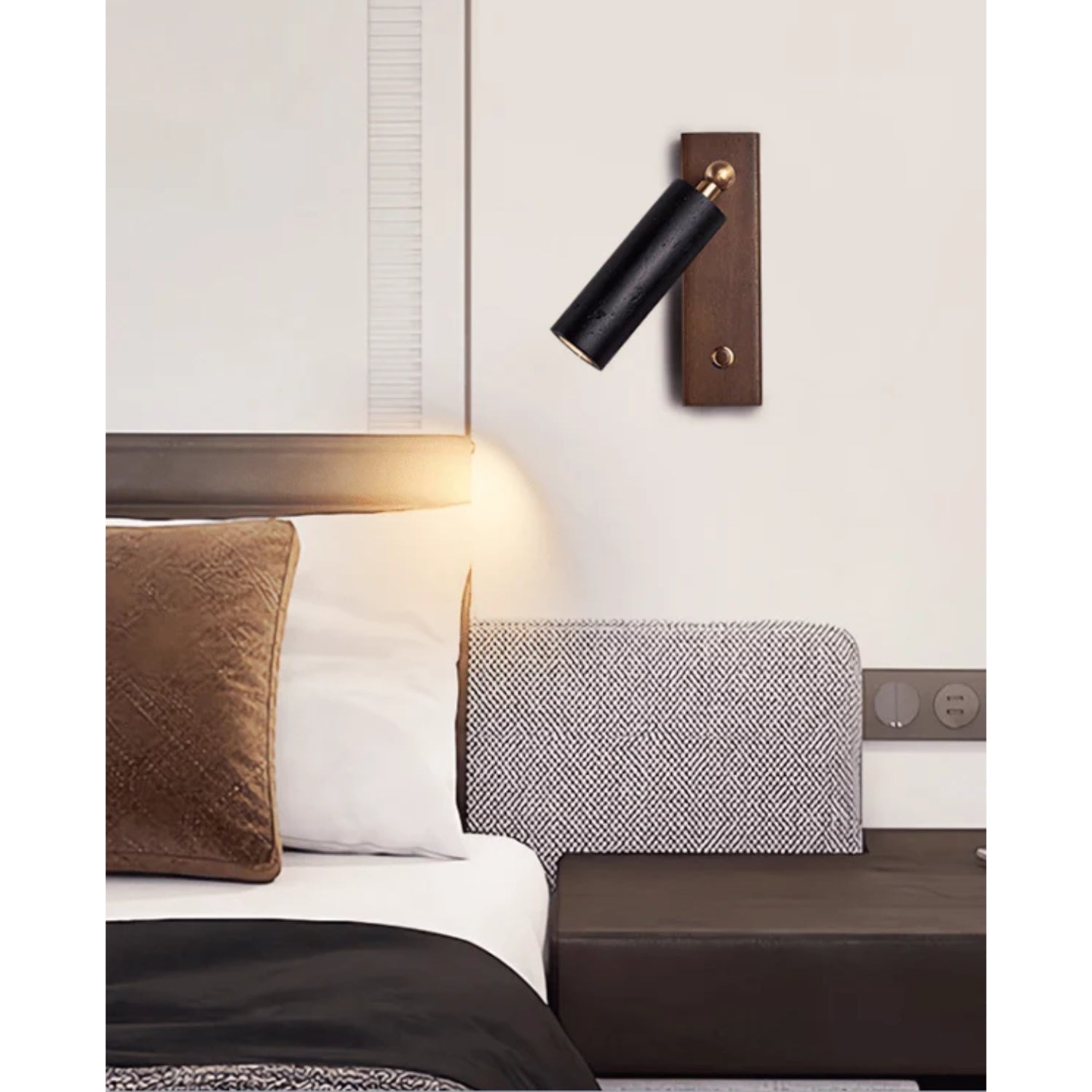 Lomos Scone Wooden Wall Light