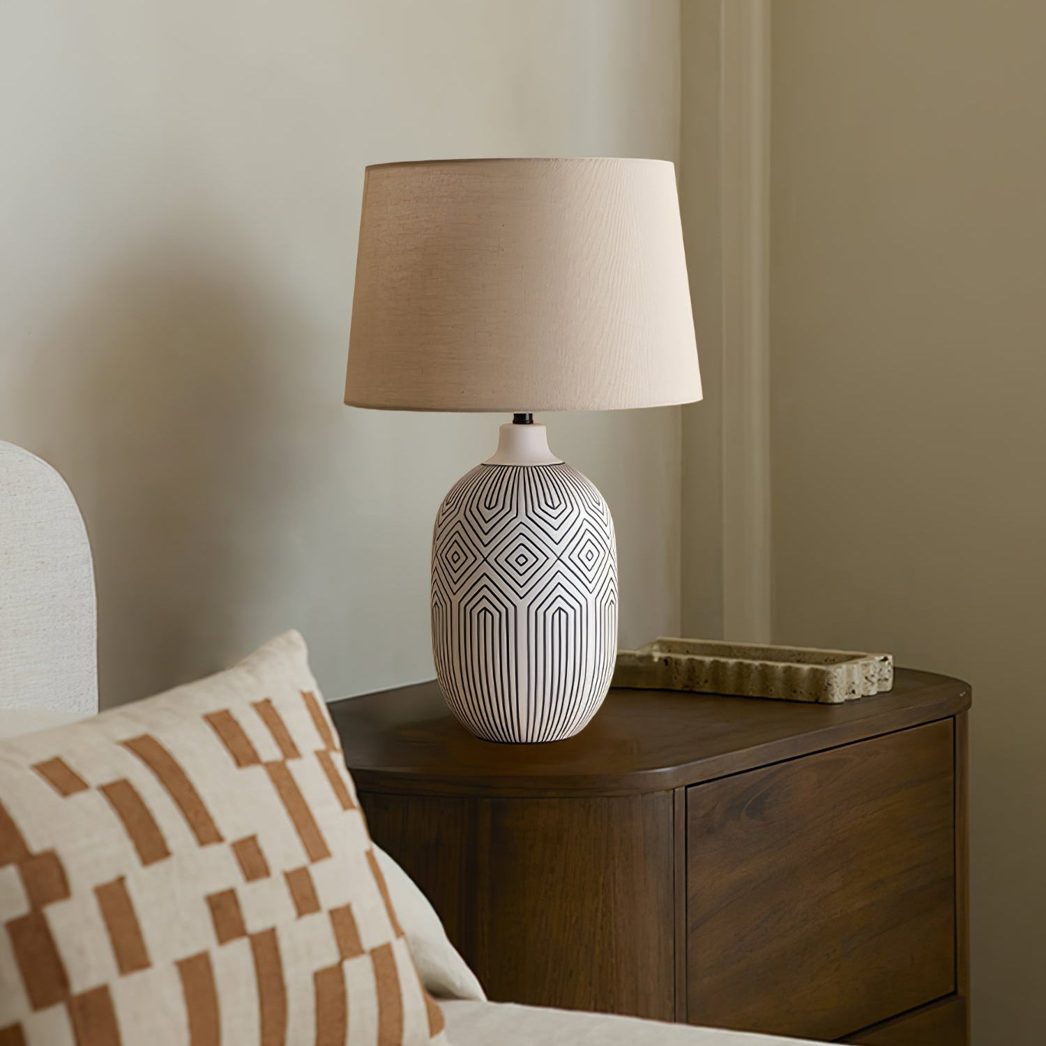 Rezoya Table Lamp