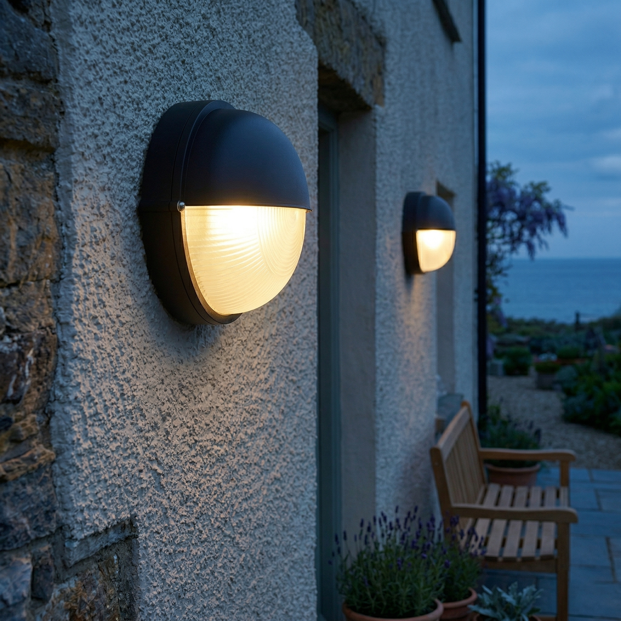 Eldroia Outdoor Wall Light