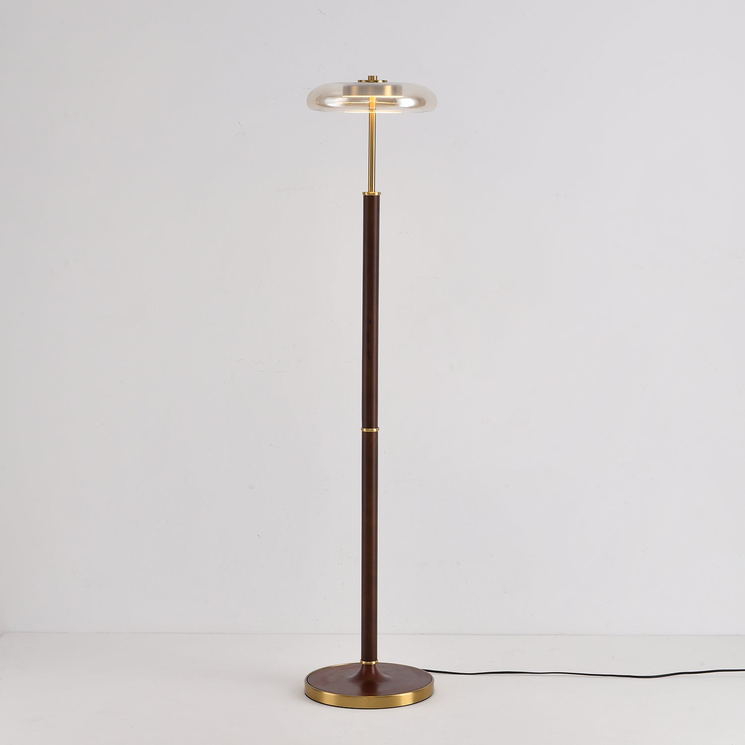 Mentolis Floor Lamp