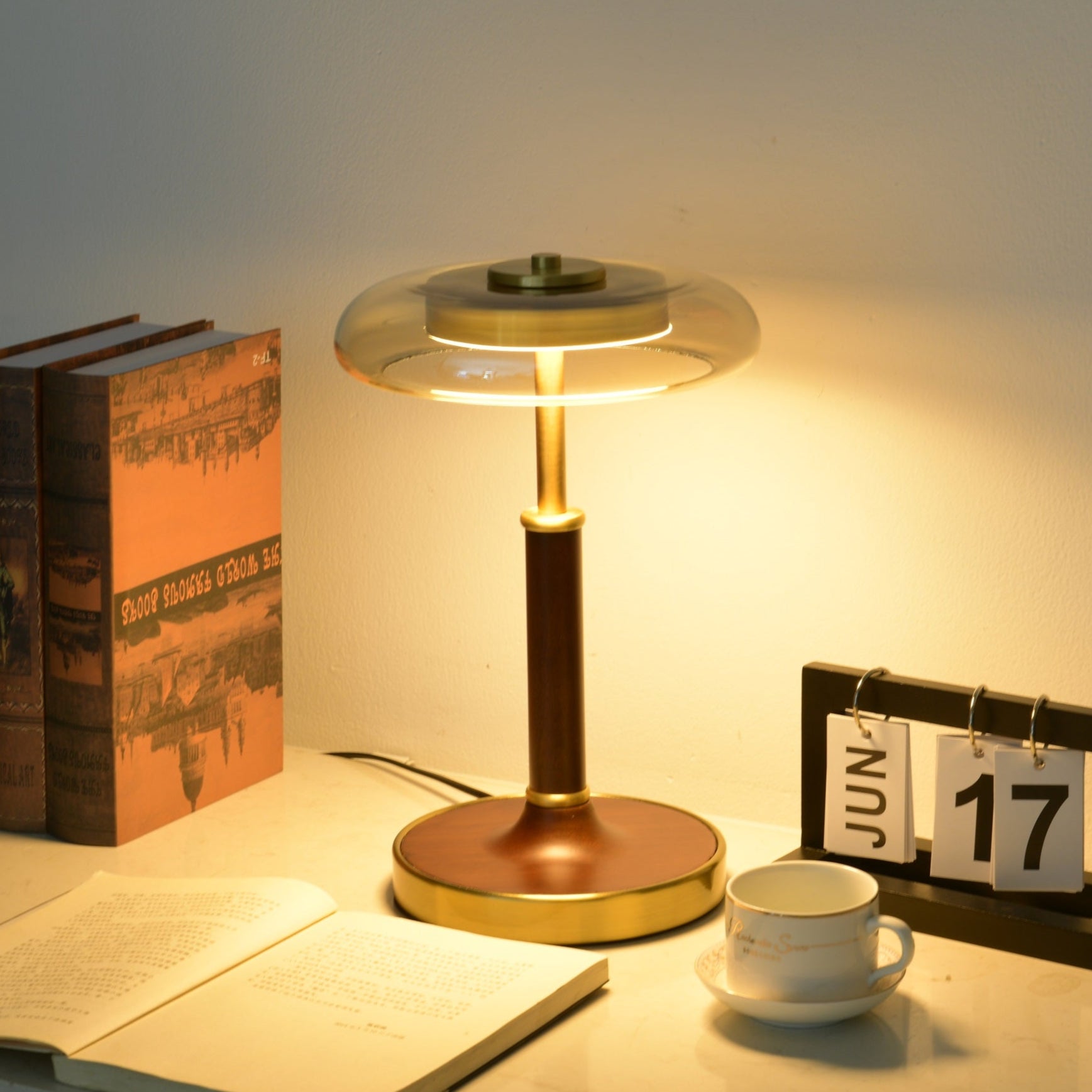 Mentolis Table Lamp