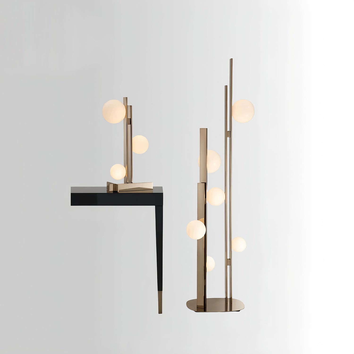 Pleco Table Lamp