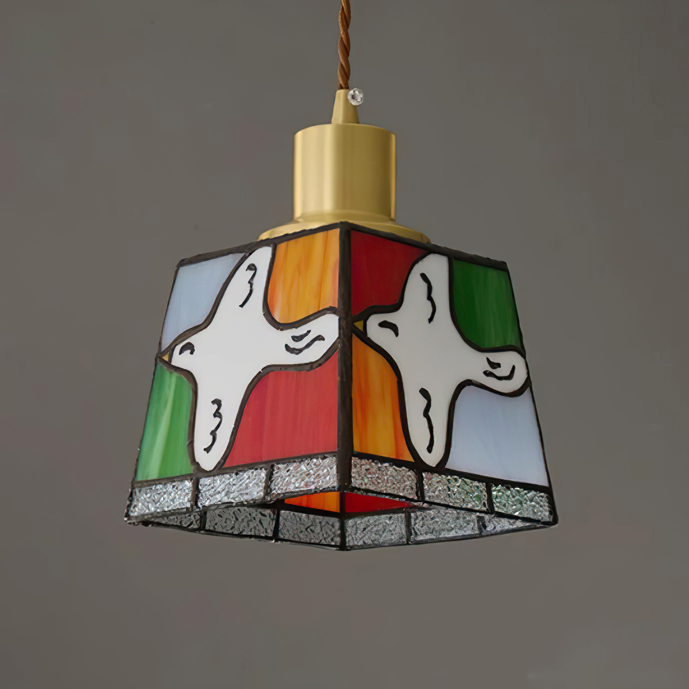 Dovesa Tiffany Pendant Light