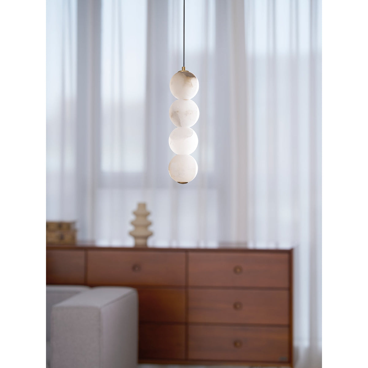 Zorvaan Globe Pendant Light
