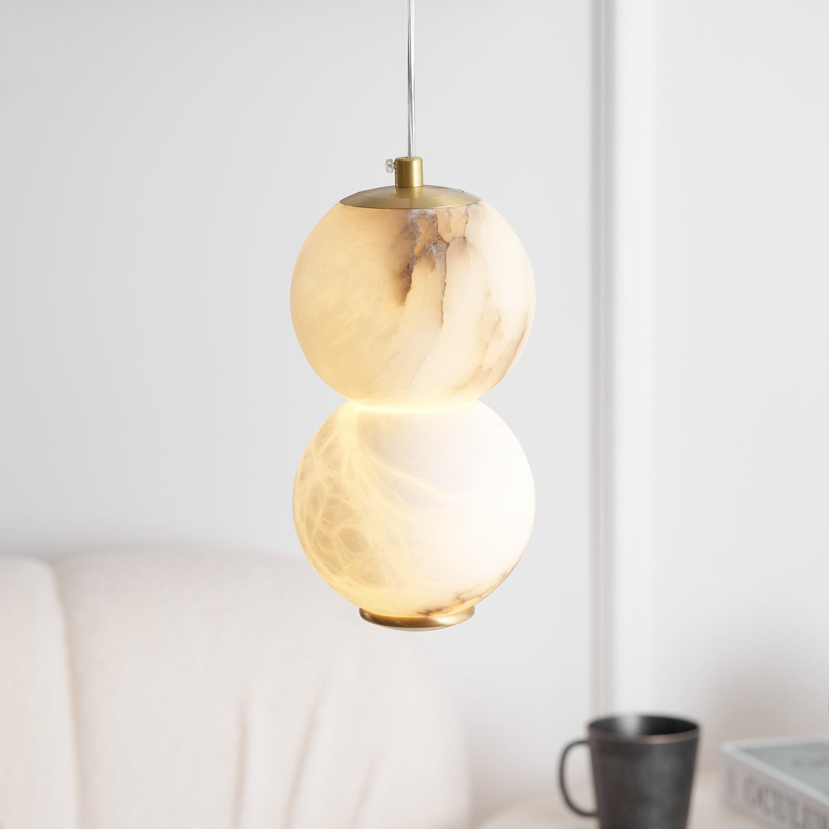 Zorvaan Globe Pendant Light