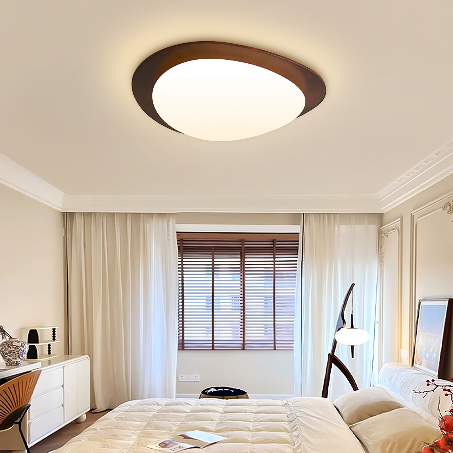 Poleso Ceiling Light