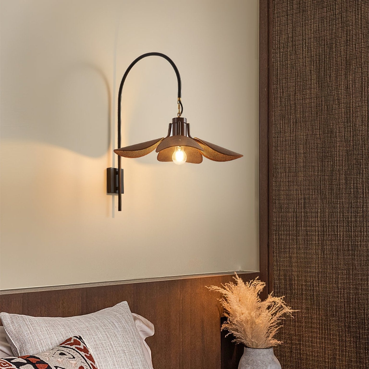 Misces Flower Wall Light