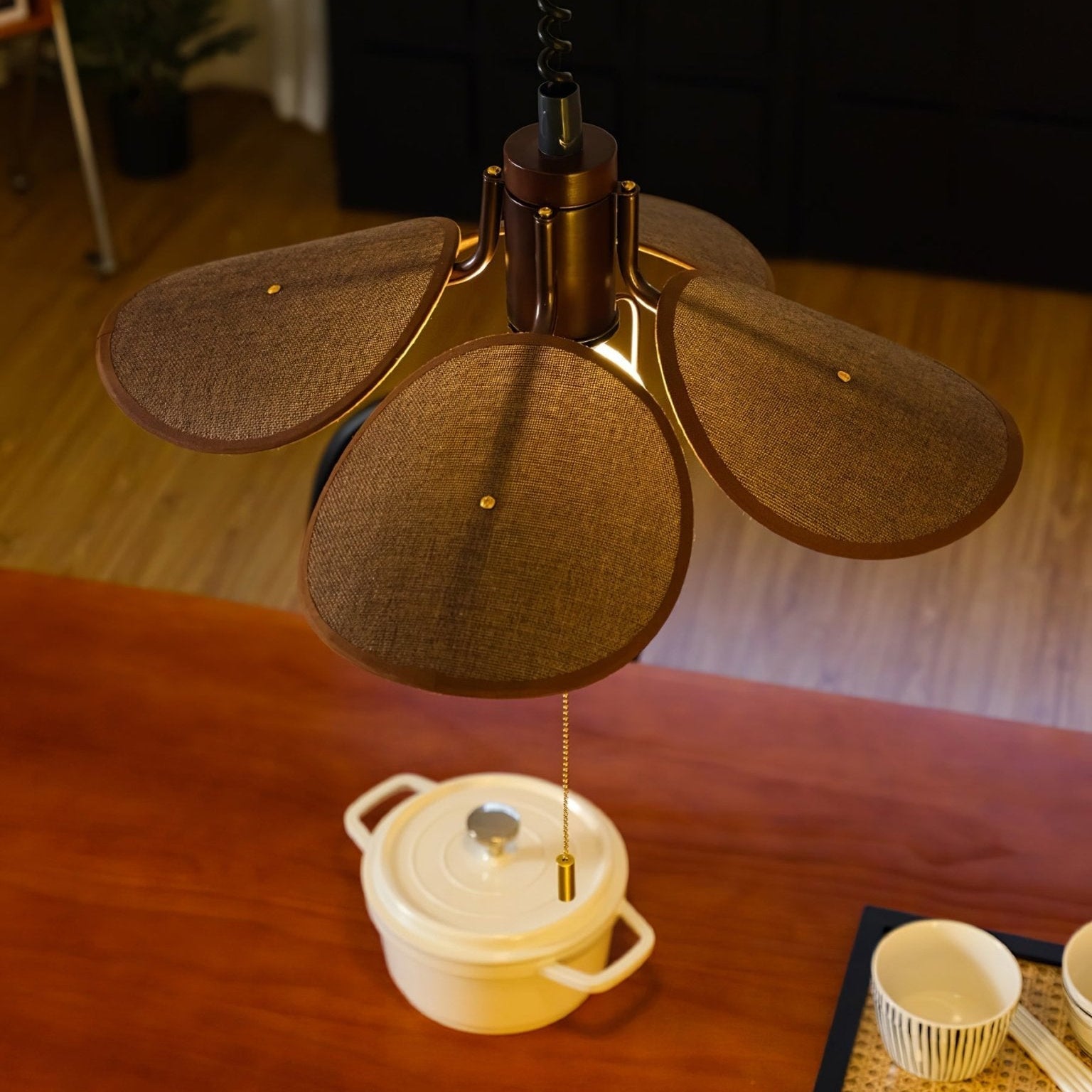 Boloma Flower Pendant Light