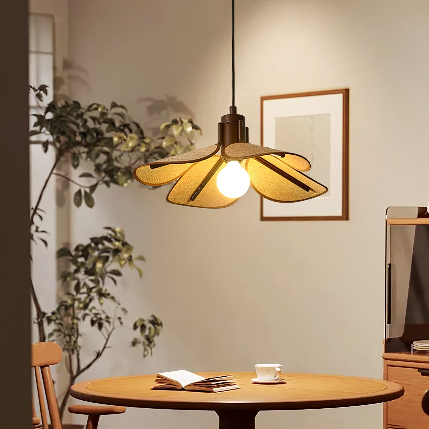Boloma Flower Pendant Light