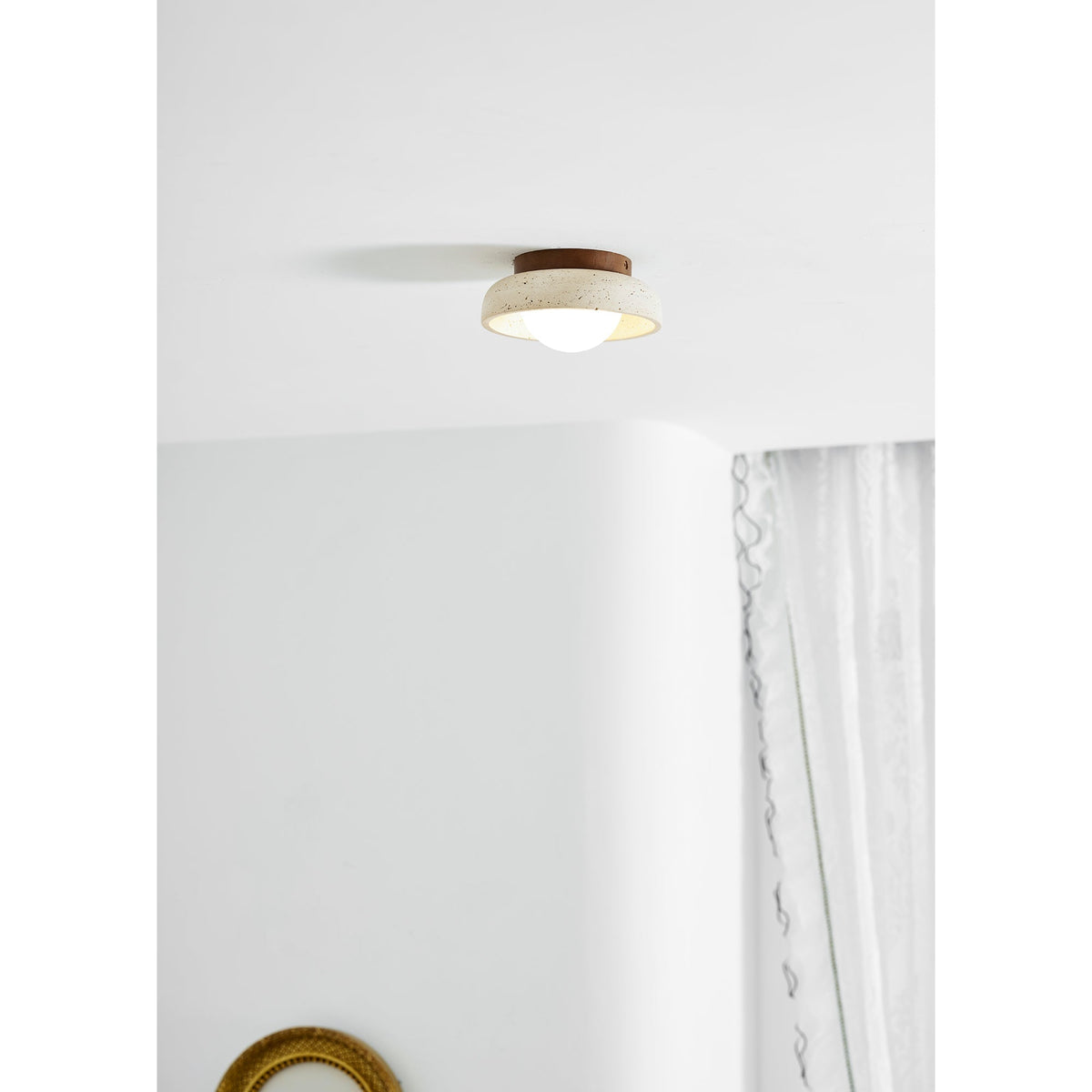 Avenioar Round Ceiling Light