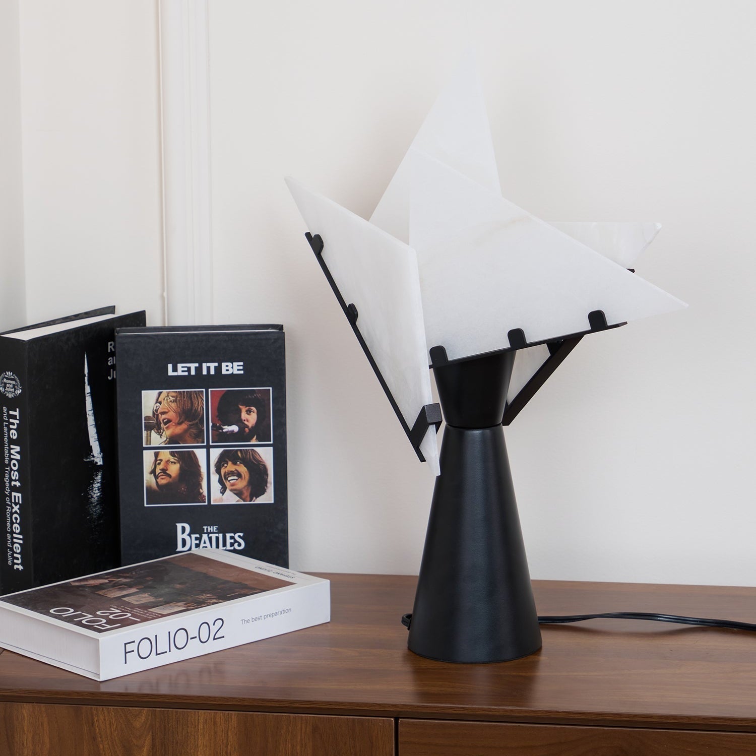 Seko Four Alabaster Blade Table Lamp