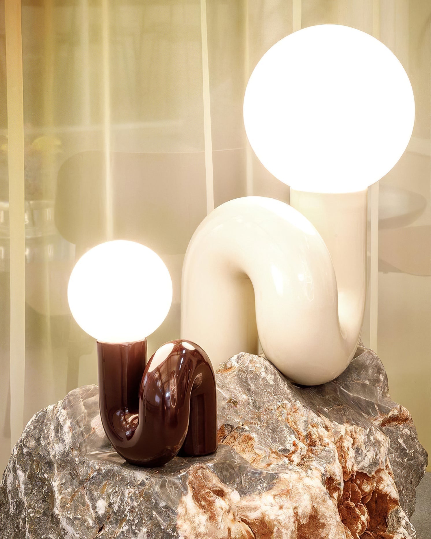 Curlshape Table Lamp