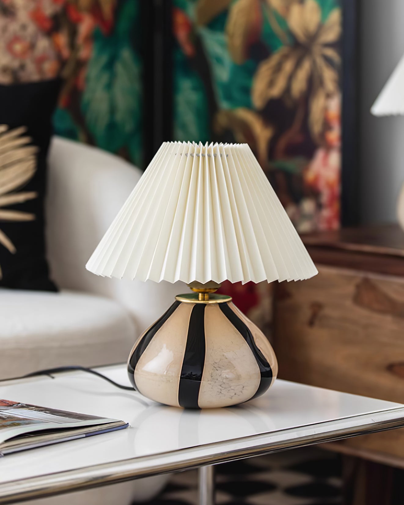 Yarmerei Pleated Table Lamp