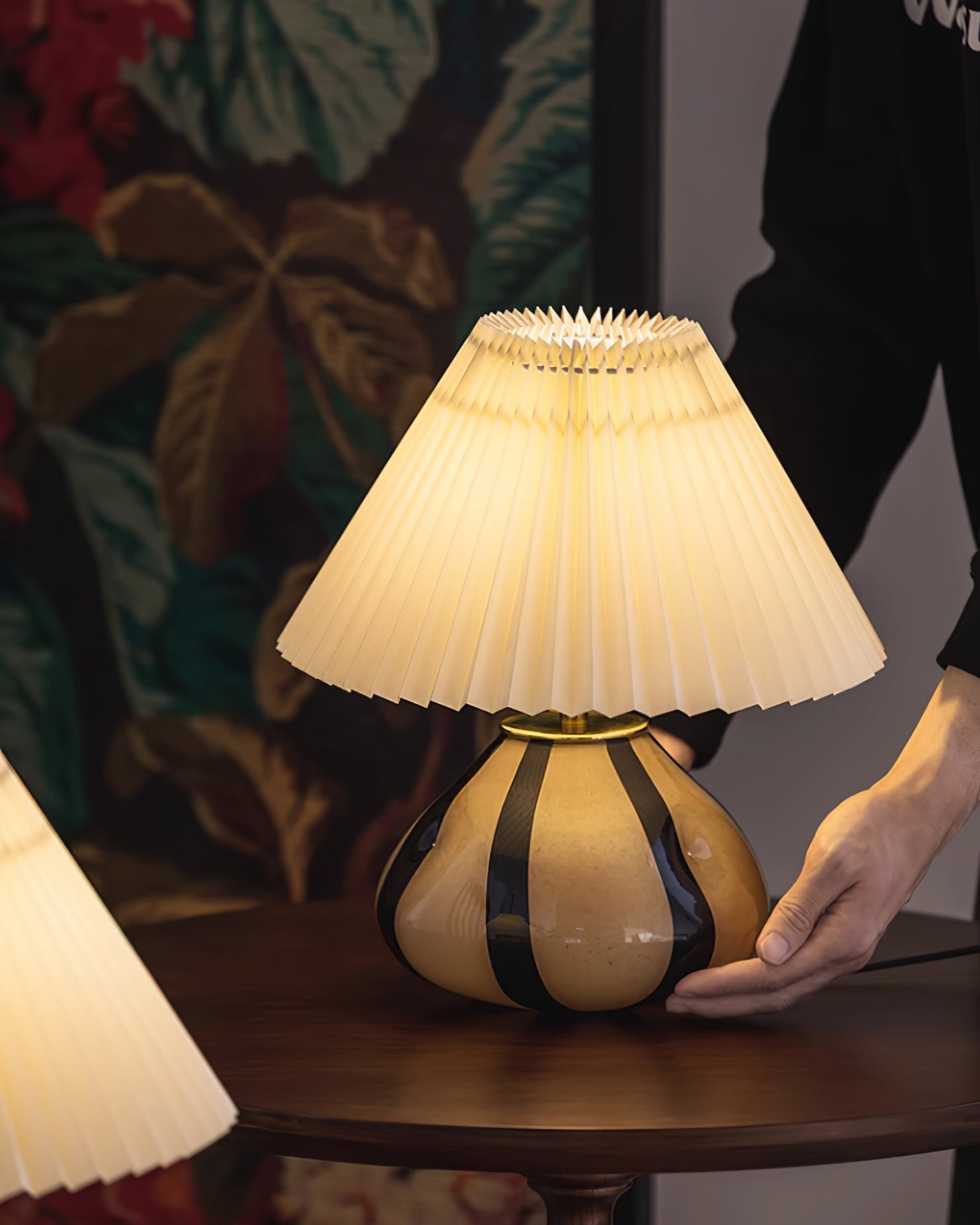 Yarmerei Pleated Table Lamp