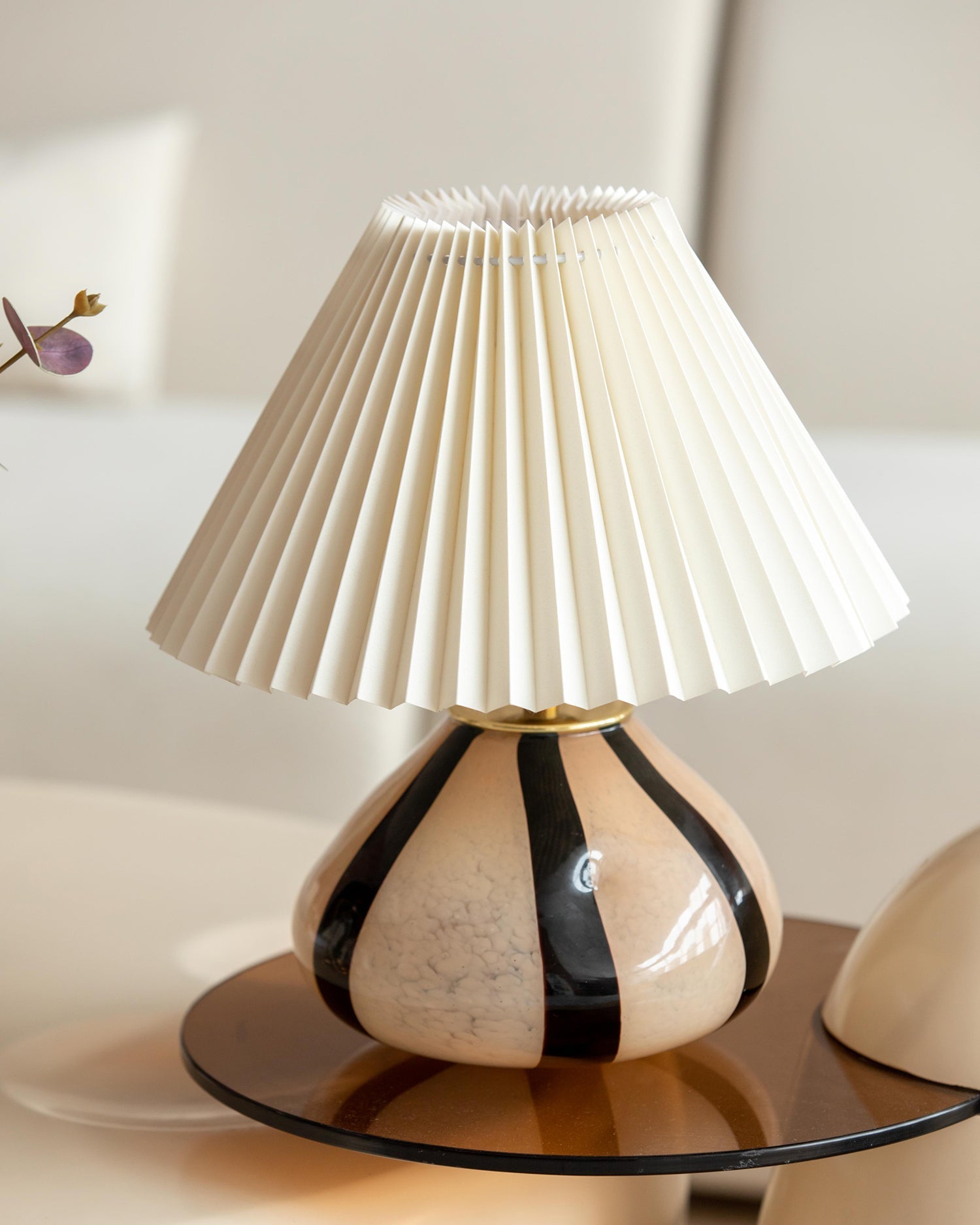 Yarmerei Pleated Table Lamp