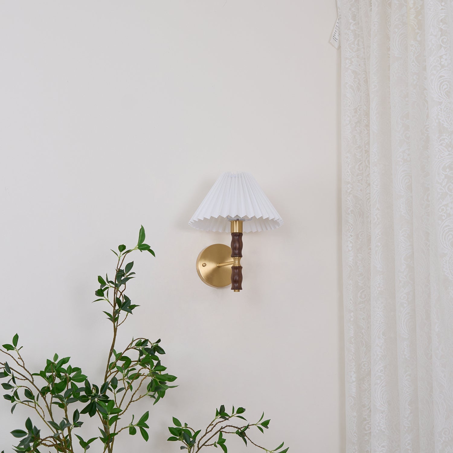 Tuzzon Wall Light
