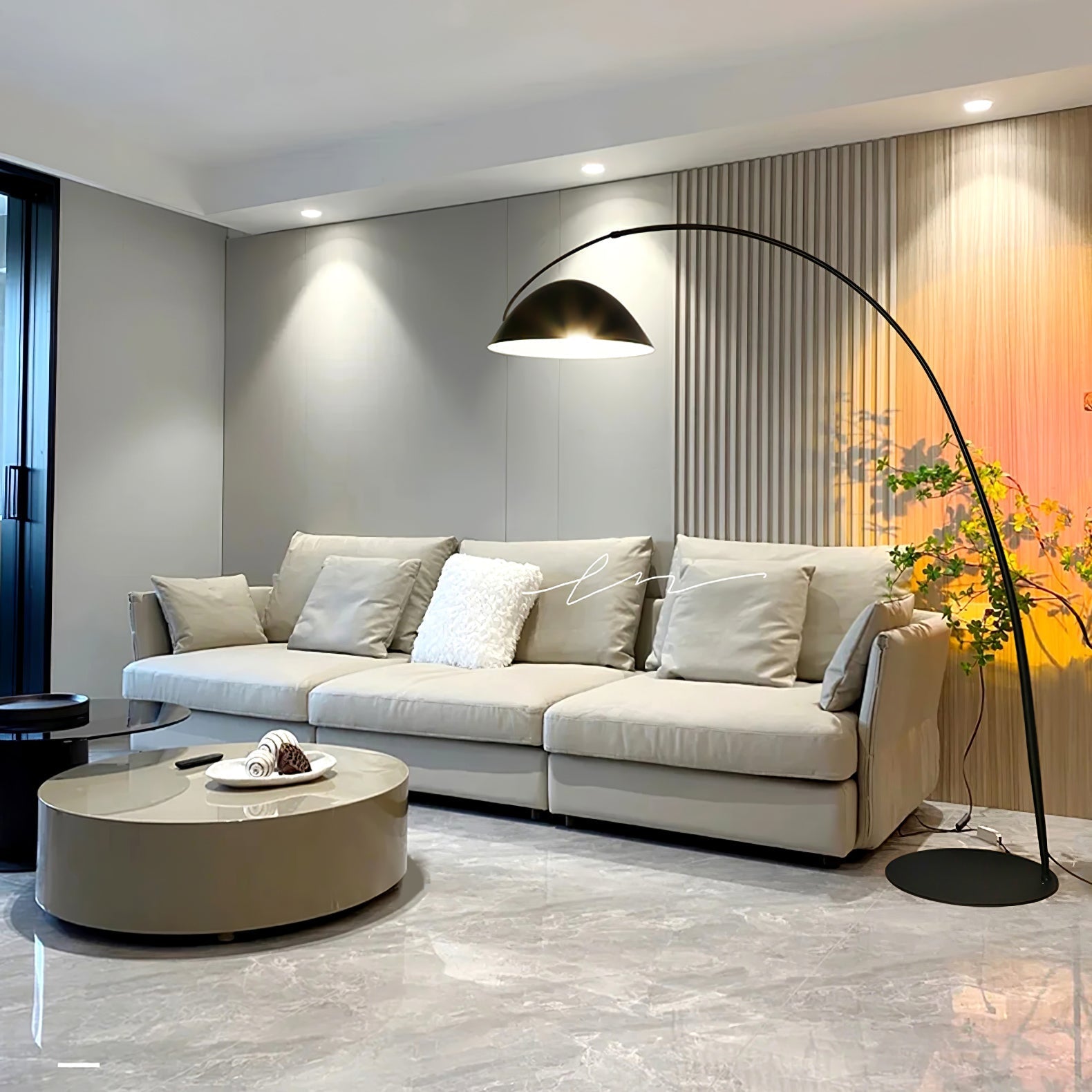 Versaec Floor Lamp