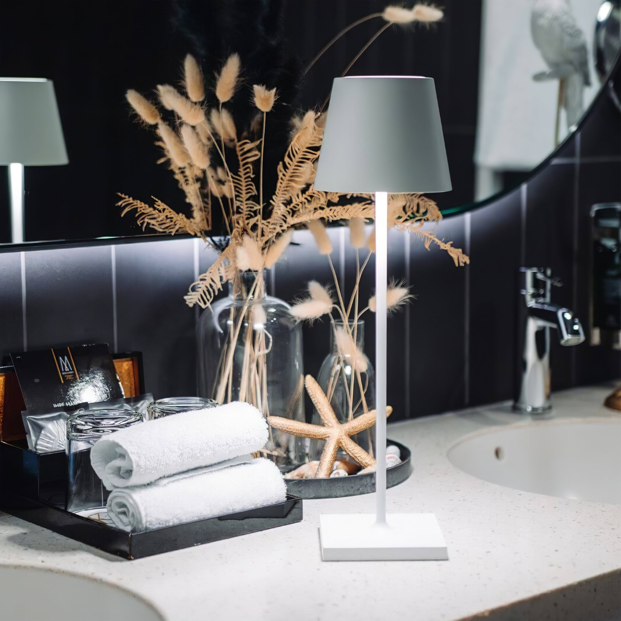 Kyner Table Lamp