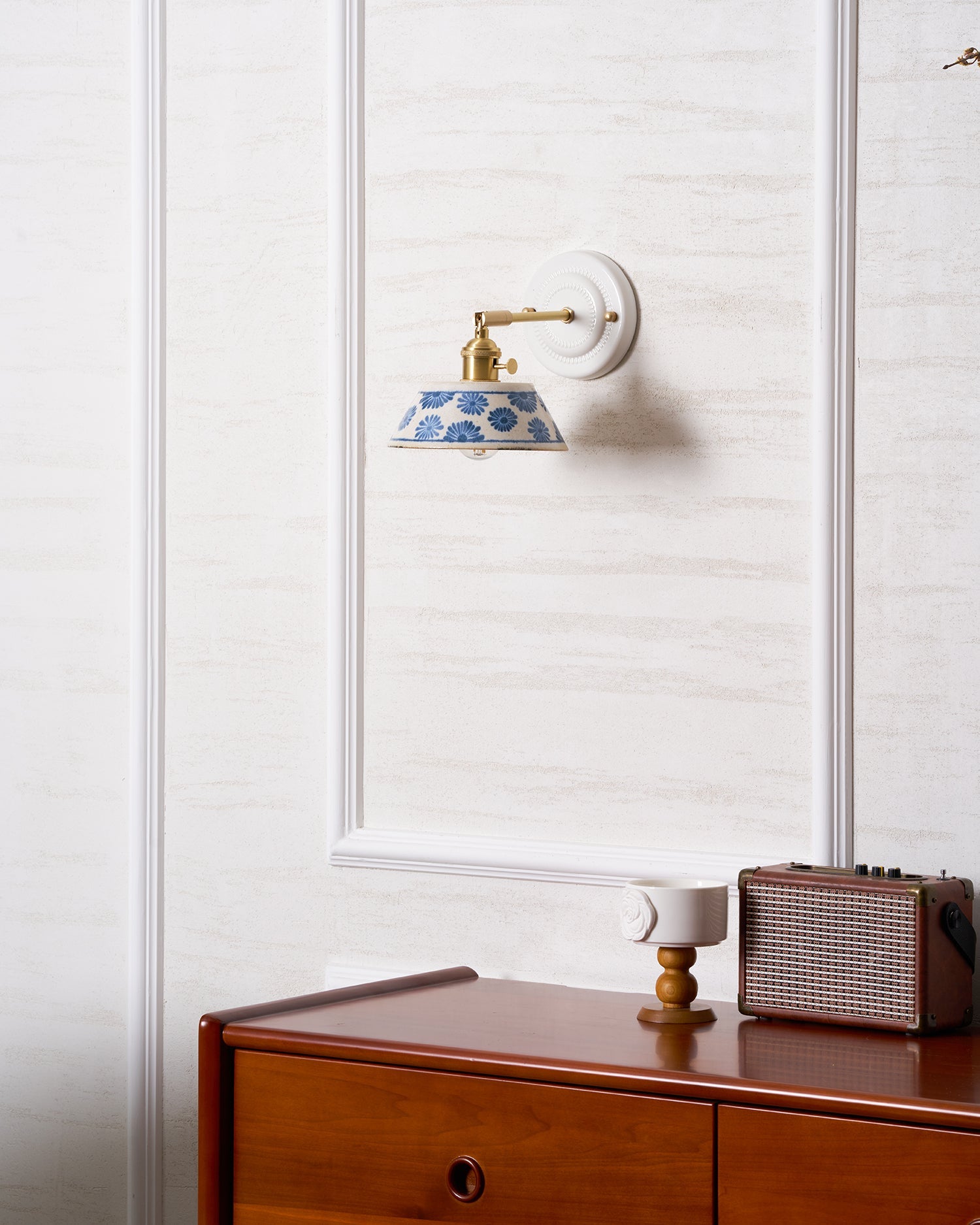 Kaivel Wall Light