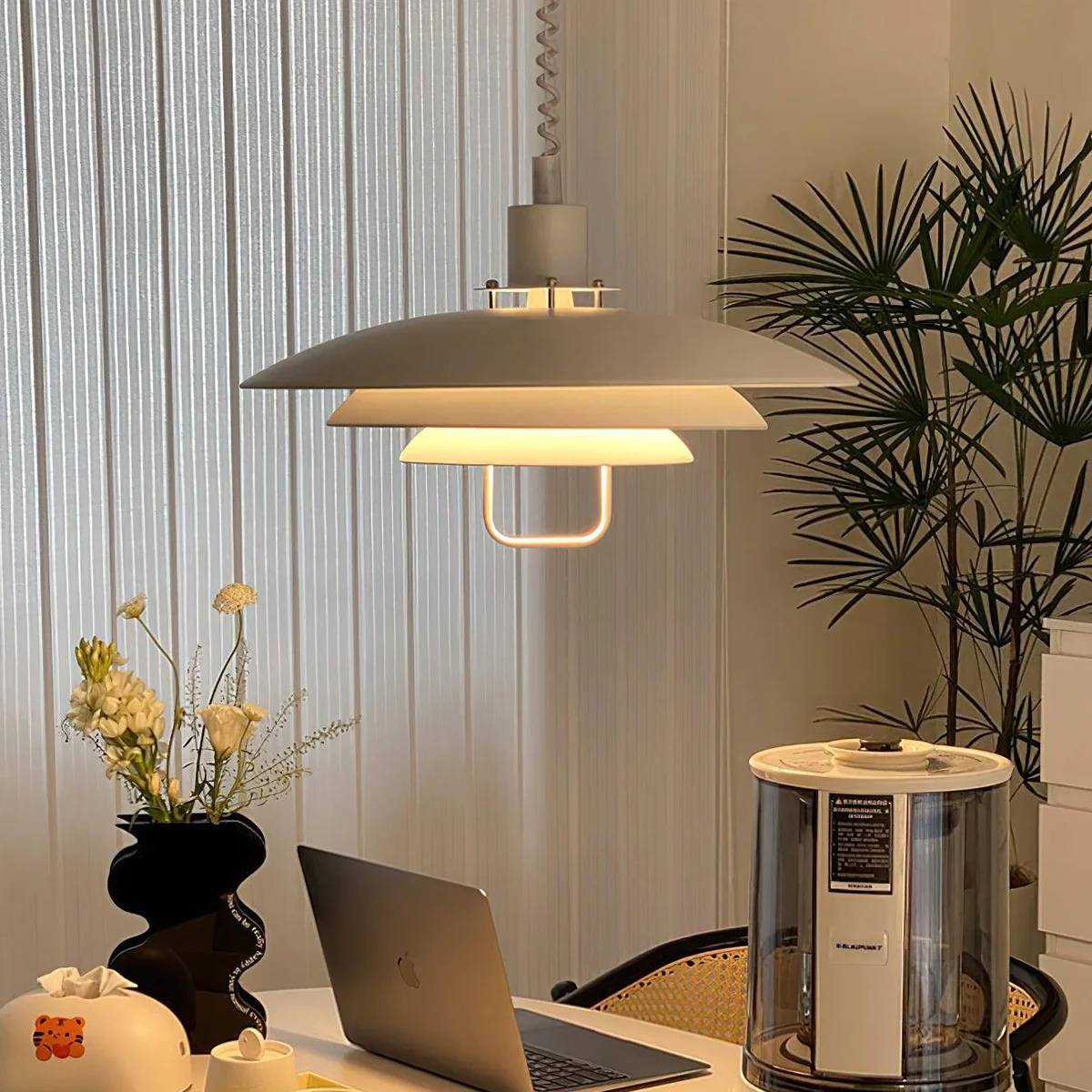 Poulives Pendant Light