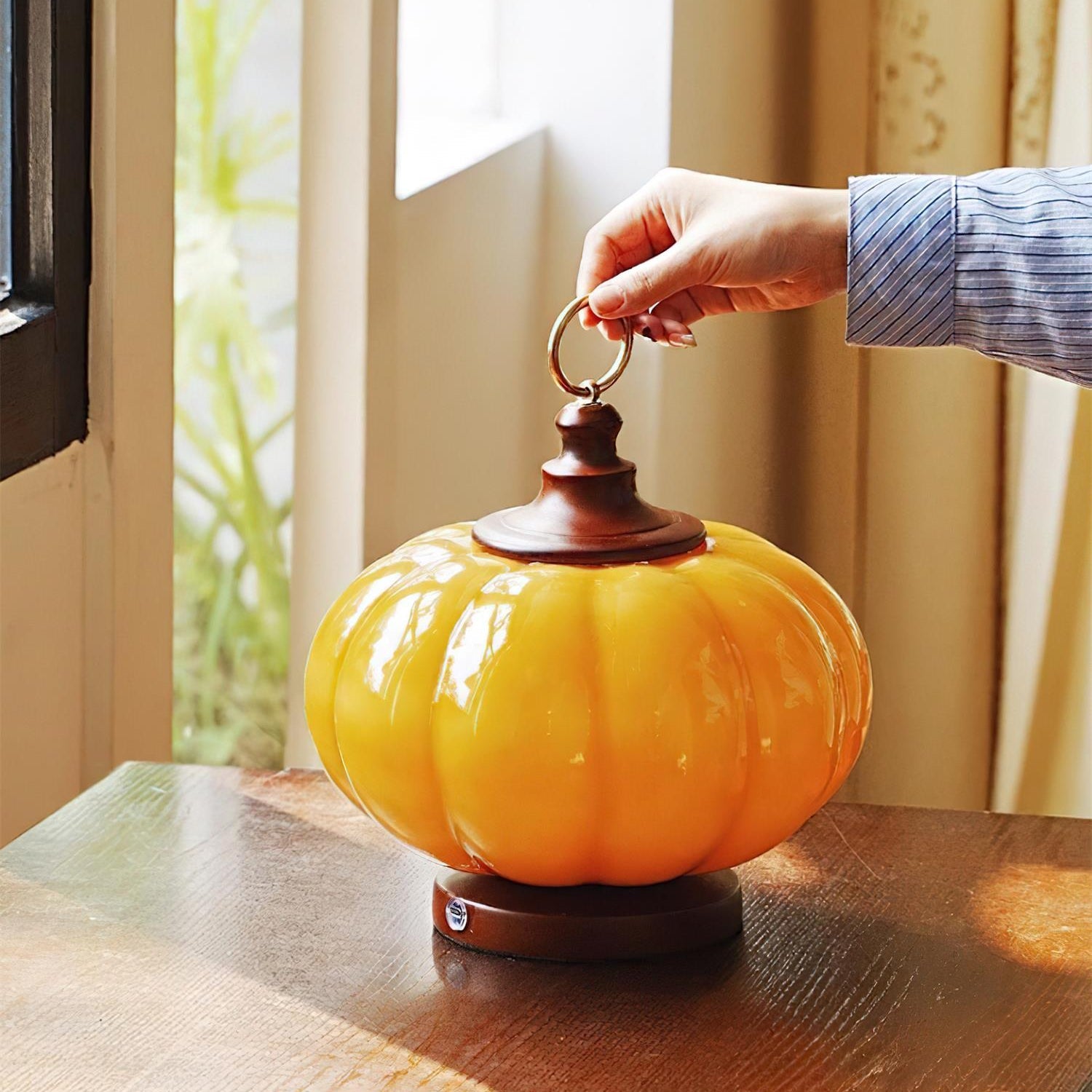 Pumpkin Table Lamp